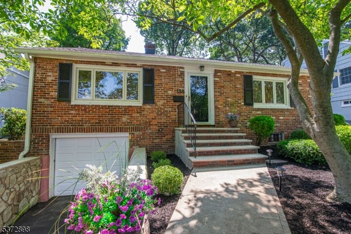 138 Carteret St  Glen Ridge Boro Twp. NJ 07028 photo
