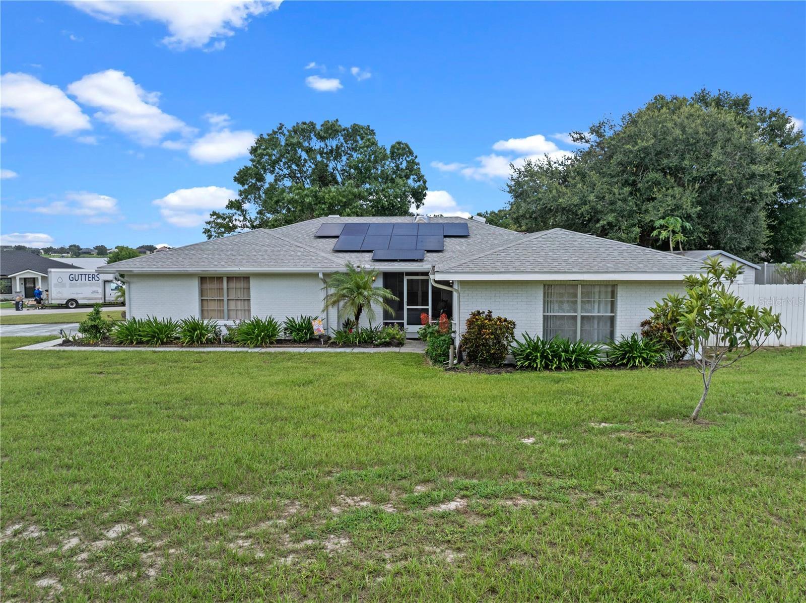 Property Photo: 152 Audubon Court FL 33884