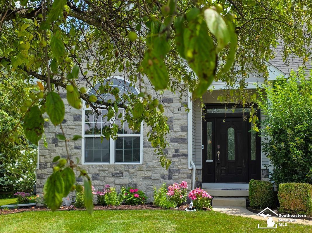 Property Photo: 14922 Wildwood Drive MI 48161