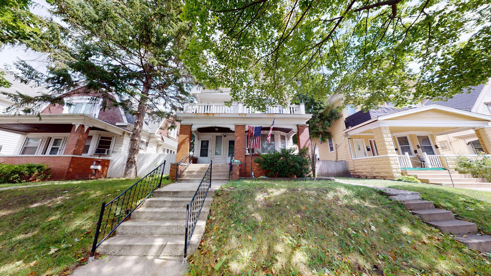 Property Photo:  1008 S 29th St 1010  WI 53215 