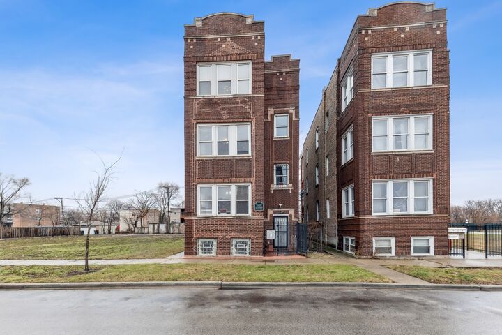 1547 S Kolin Avenue  Chicago IL 60623 photo