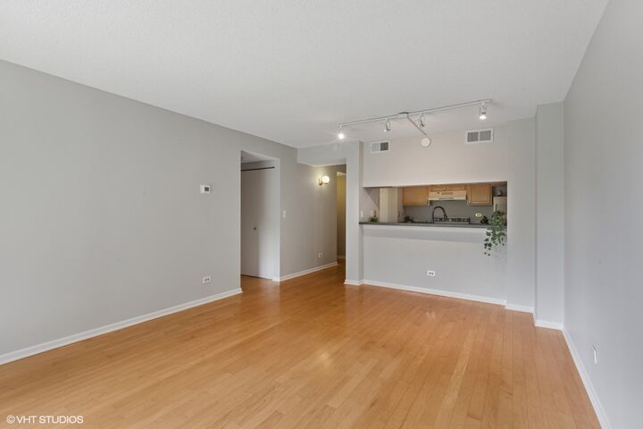Property Photo: 511 Aurora Avenue 108 IL 60540