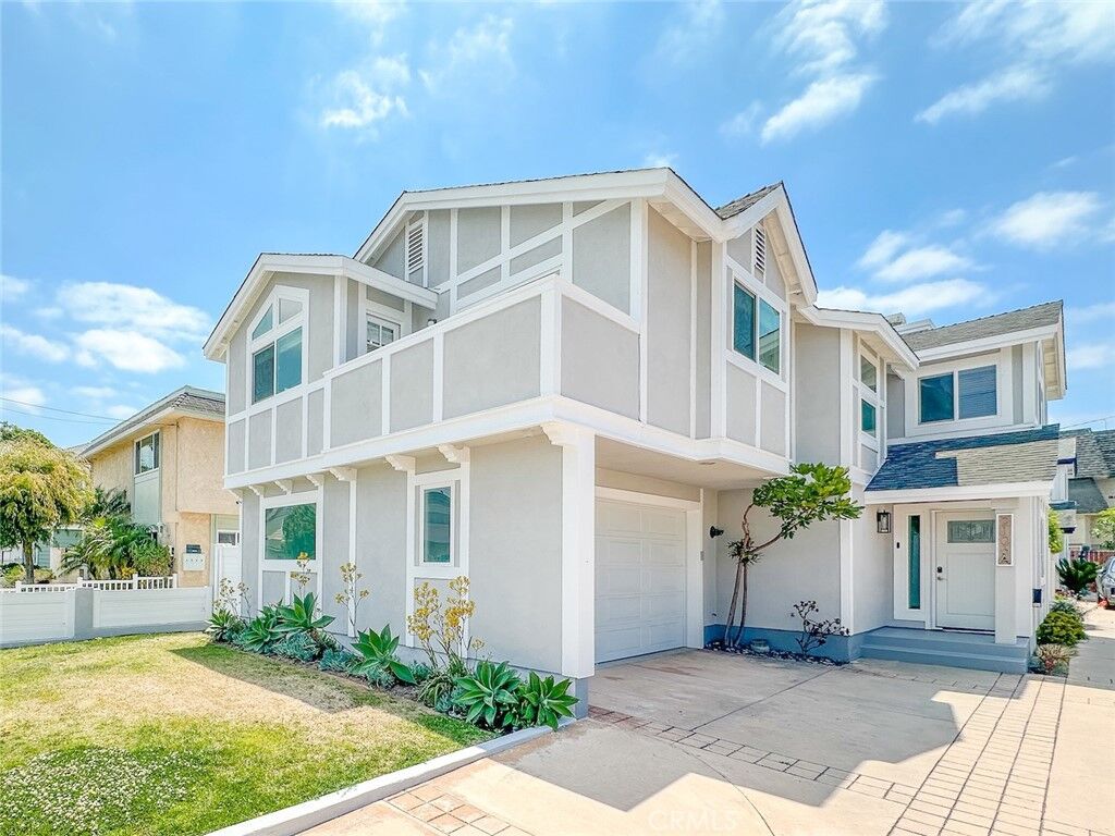 Property Photo: 2106 Nelson Avenue A CA 90278