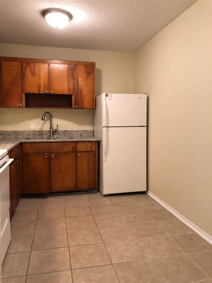 Property Photo:  441 Harding Pl A15  TN 37211