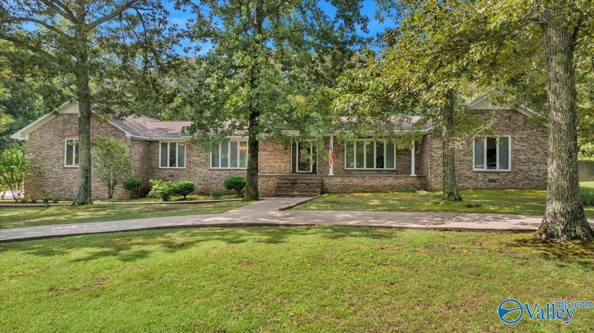 Property Photo: 182 County Road 230 AL 35752