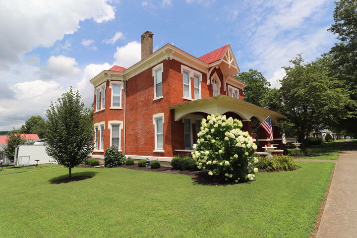 Property Photo:  401 E 4th Street  KY 41002 