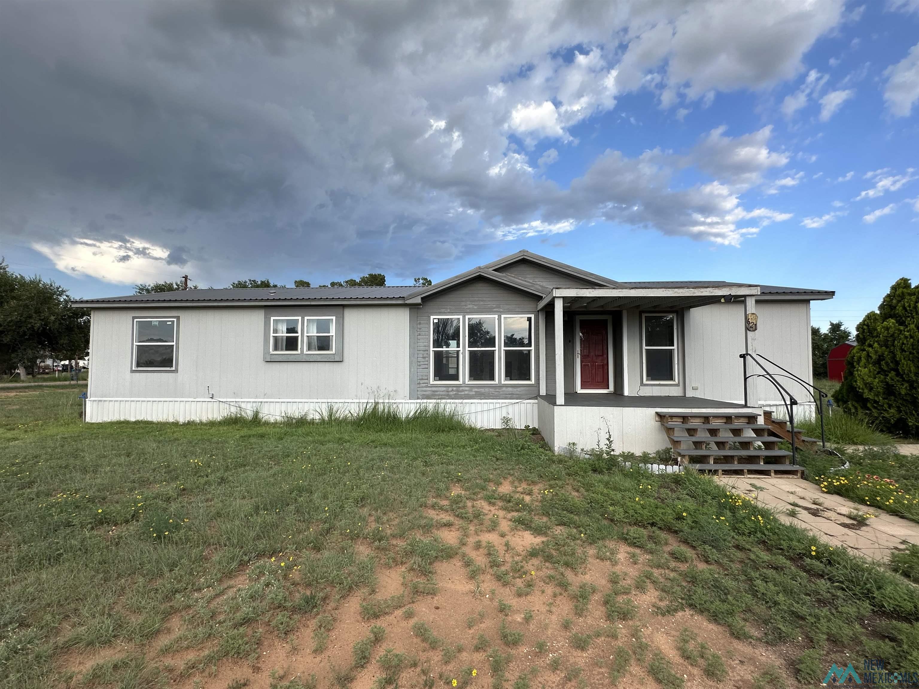 Property Photo:  621 N 9th Street  NM 88124 