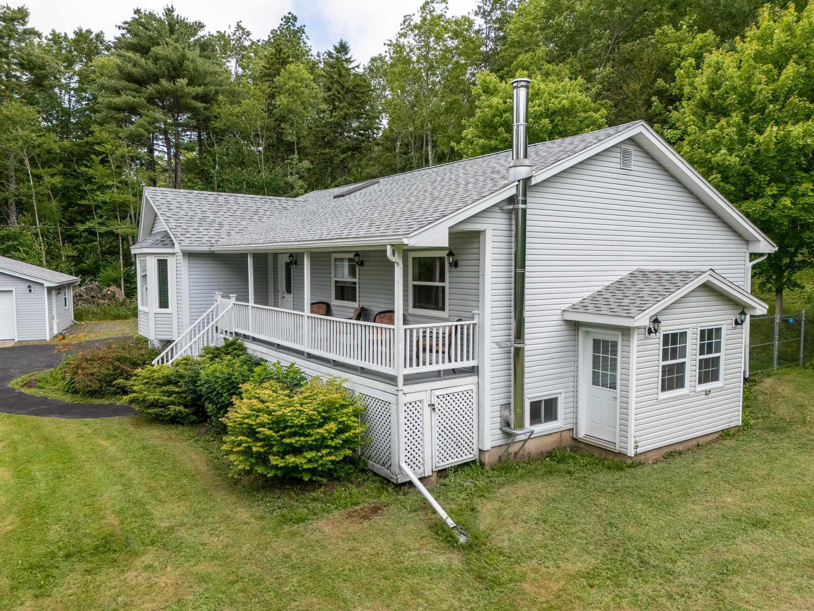 Property Photo: 18 Rothwell NS B4E 3C2
