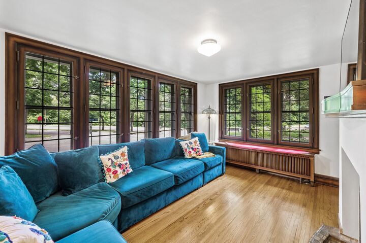 Property Photo:  2500 Seabury Avenue  MN 55406 