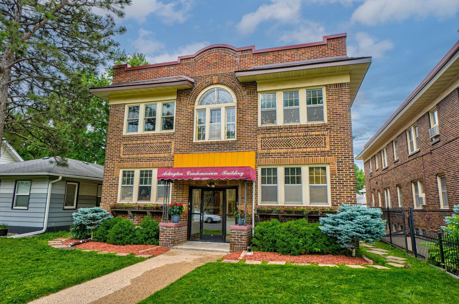 Property Photo:  4720 Nicollet Avenue 4  MN 55419 