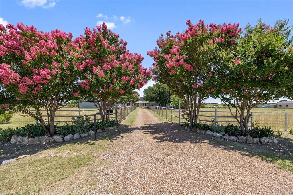 Property Photo: 2436 Big Sky Trail TX 76259