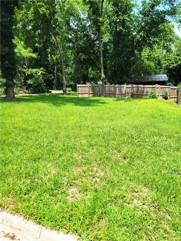 Property Photo:  519 W South Avenue  AR 72601 