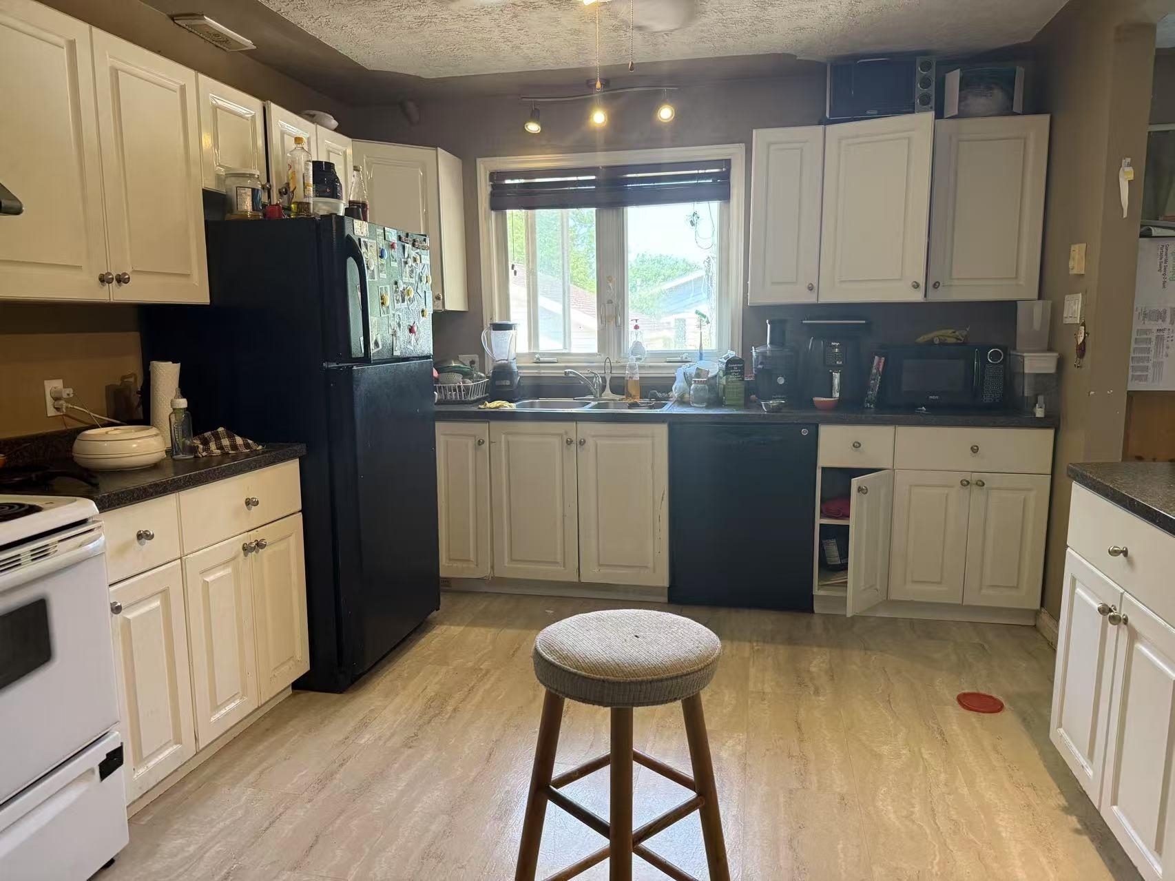 Property Photo: 3 Hunt Avenue PE C1A 2Z6