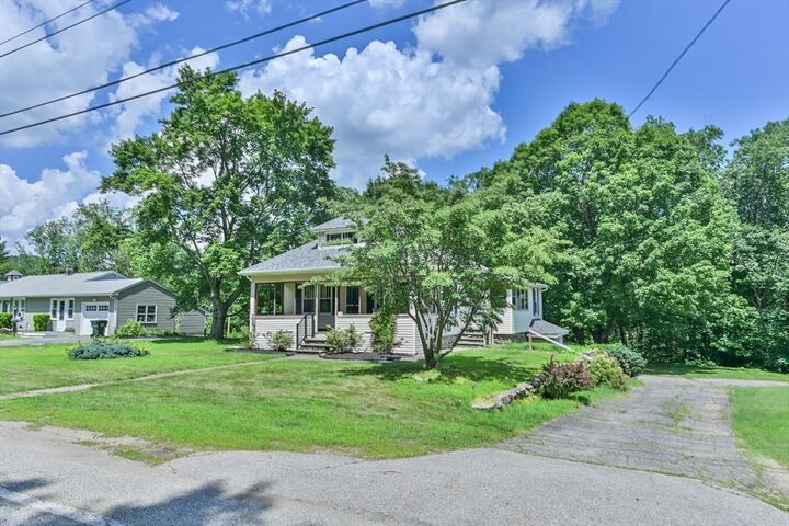 Property Photo:  134 Southbridge Rd.  MA 01571 