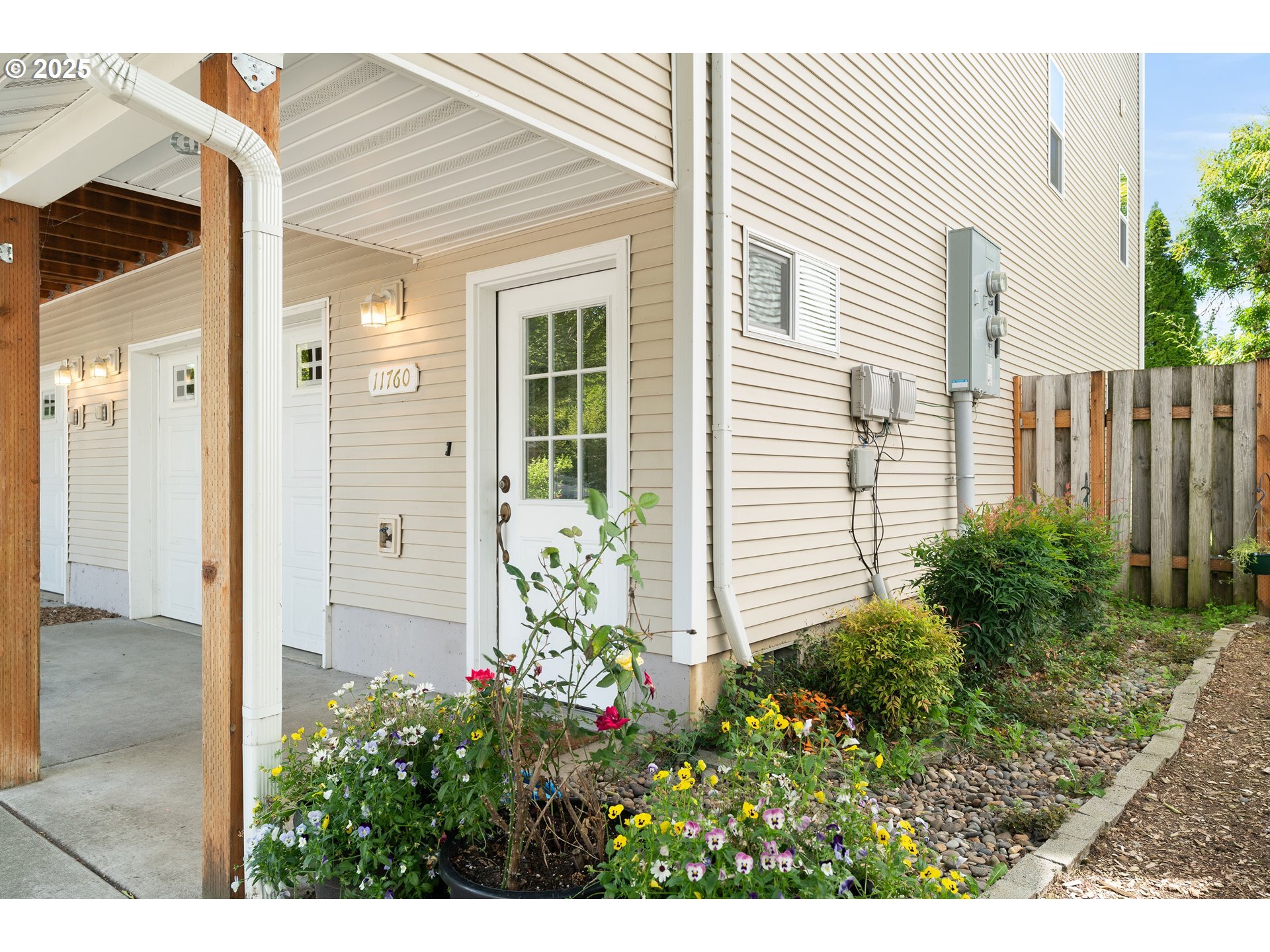 Property Photo: 11760 SE Harold St OR 97266