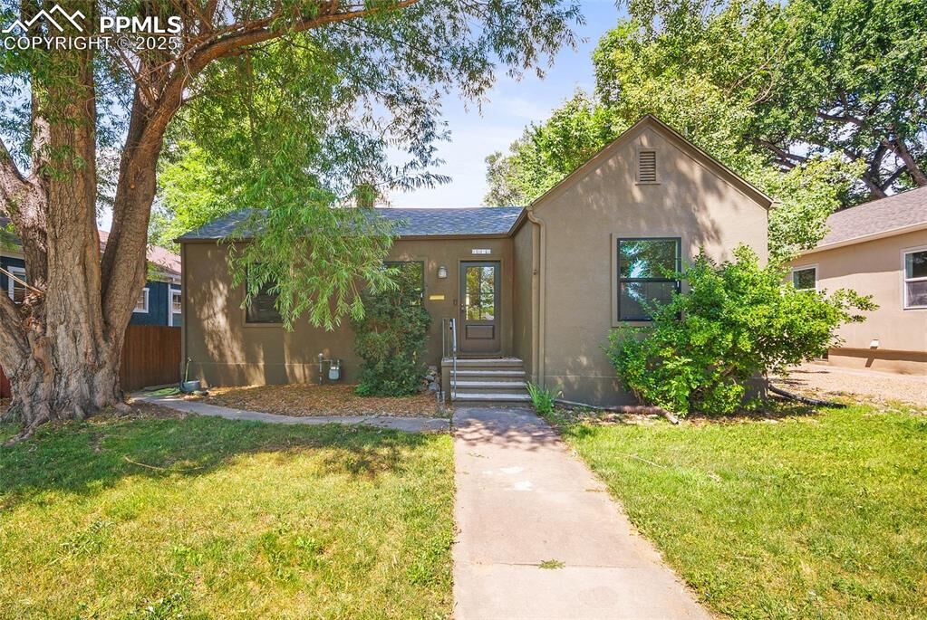 Property Photo: 1502 N Prospect Street CO 80907