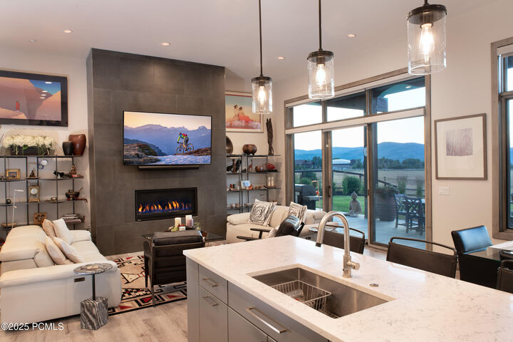 Property Photo:  375 Thorn Creek Drive  UT 84036 