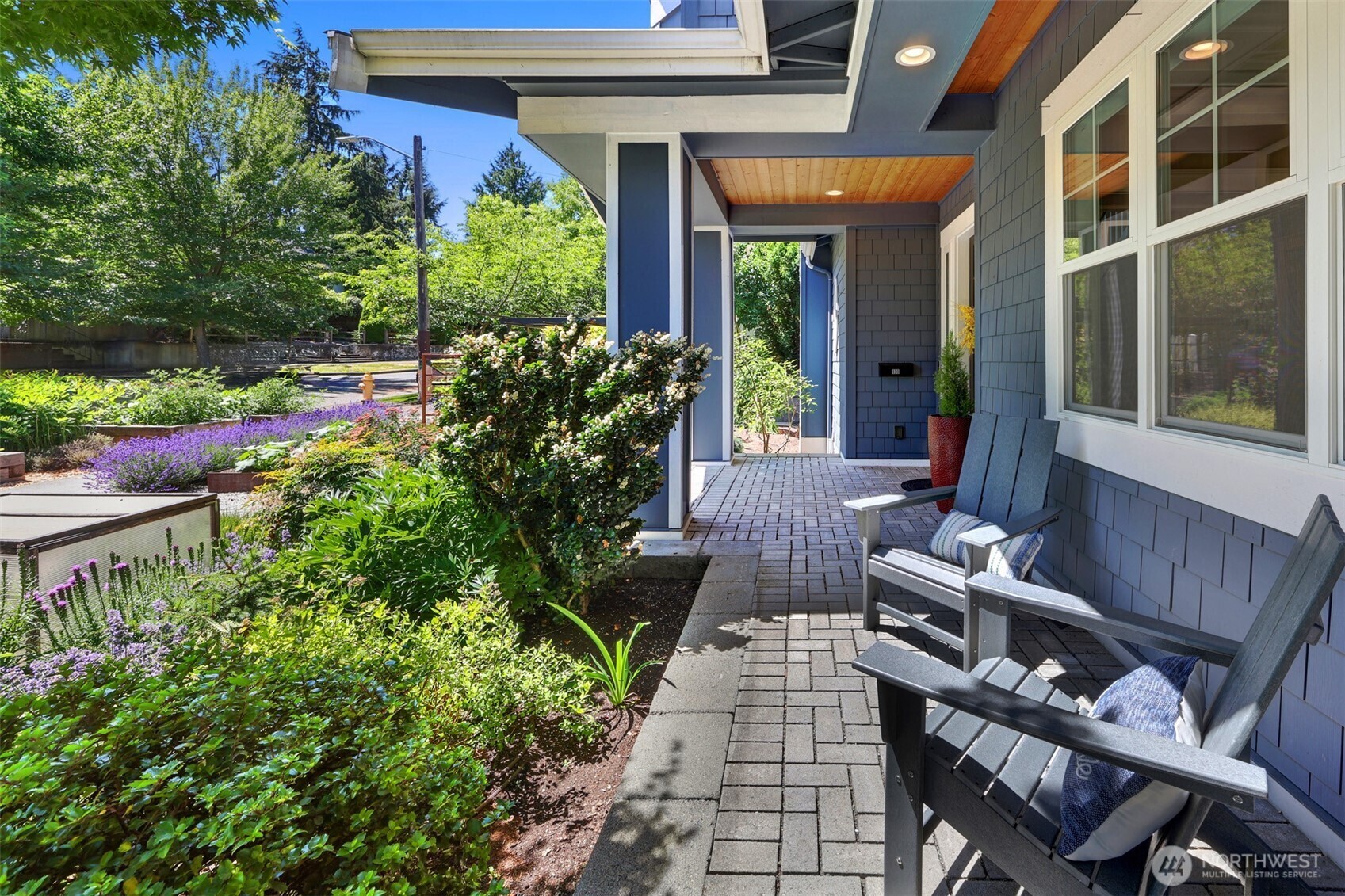 Property Photo: 130 NE 64th Street WA 98115