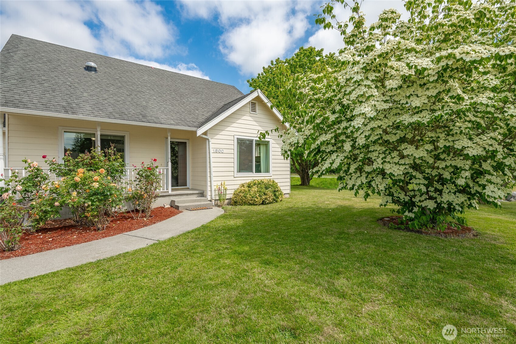 Property Photo: 1800 Pine Street WA 98264
