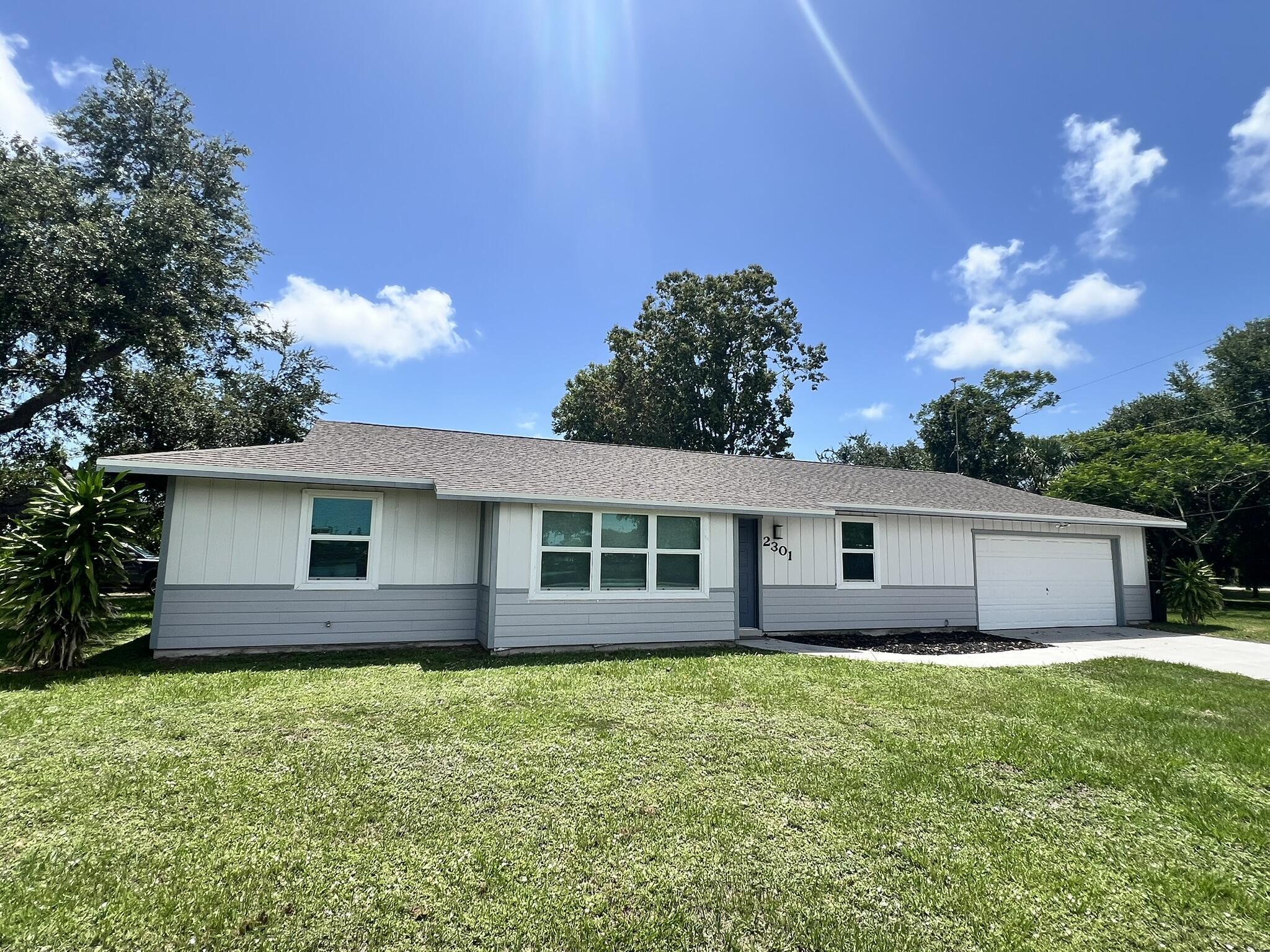 Property Photo: 2301 SE Lennard Road FL 34952