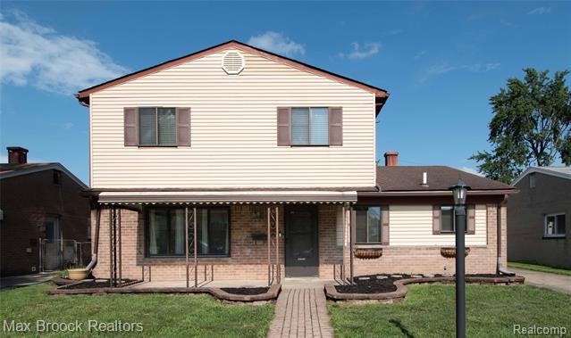 8212 Carrousel Boulevard  Westland MI 48185 photo