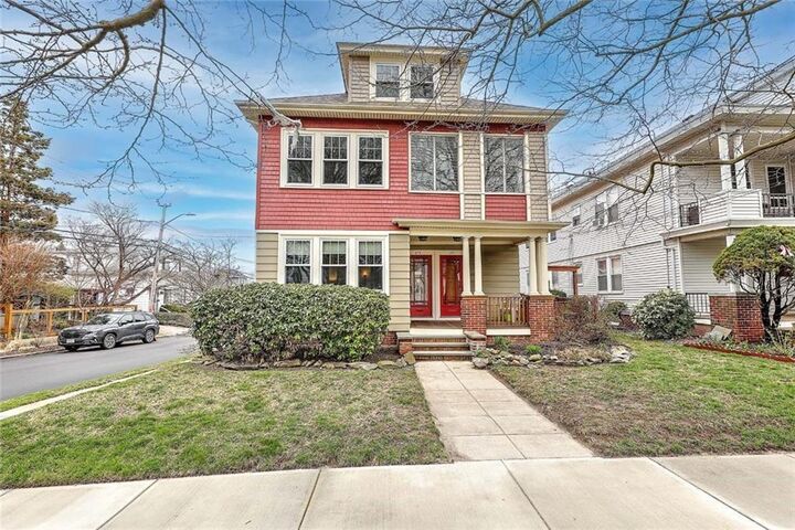 371 Mount Pleasant Avenue 1  Providence RI 02908 photo