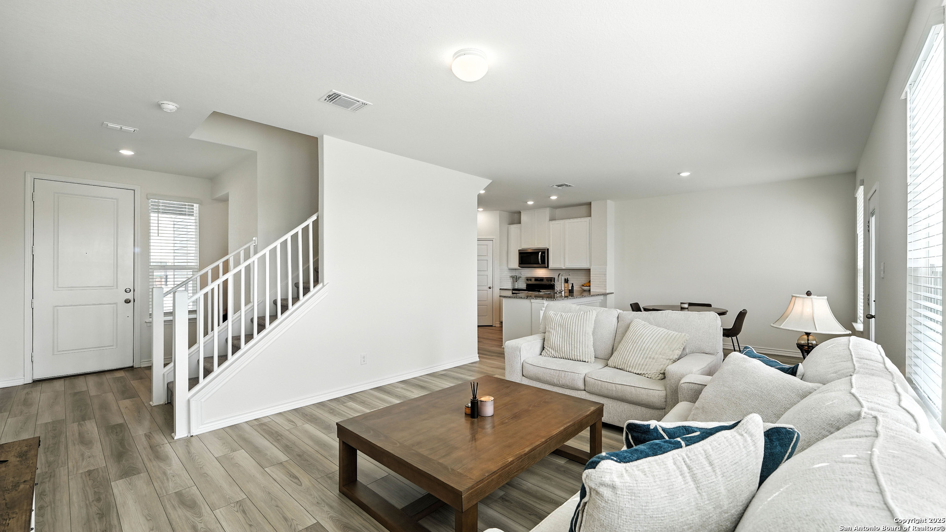 Property Photo: 419 Blacktail Dr TX 78130