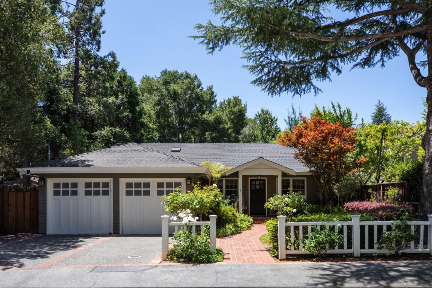 Property Photo: 555 Hermosa Way CA 94025
