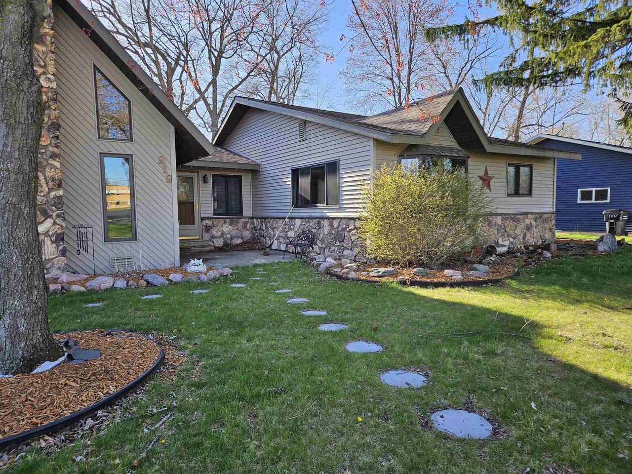 Property Photo: 919 Butts Avenue WI 54660