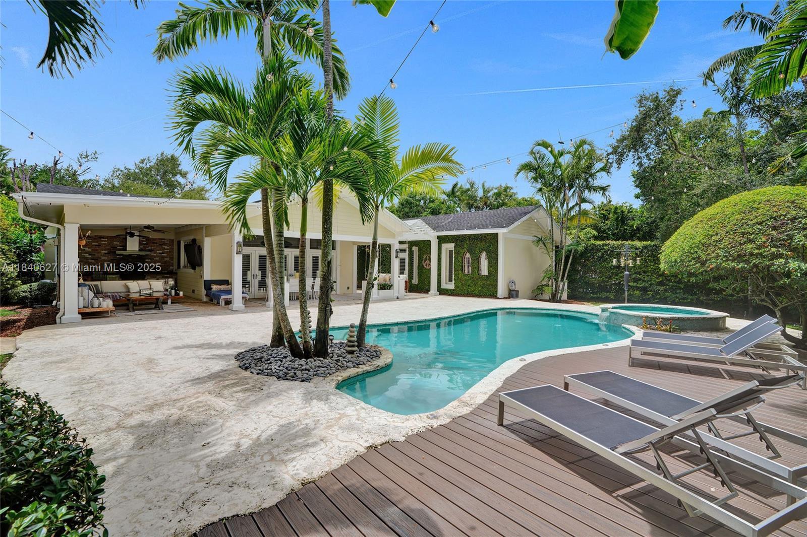 8405 SW 107th St  Miami FL 33156 photo