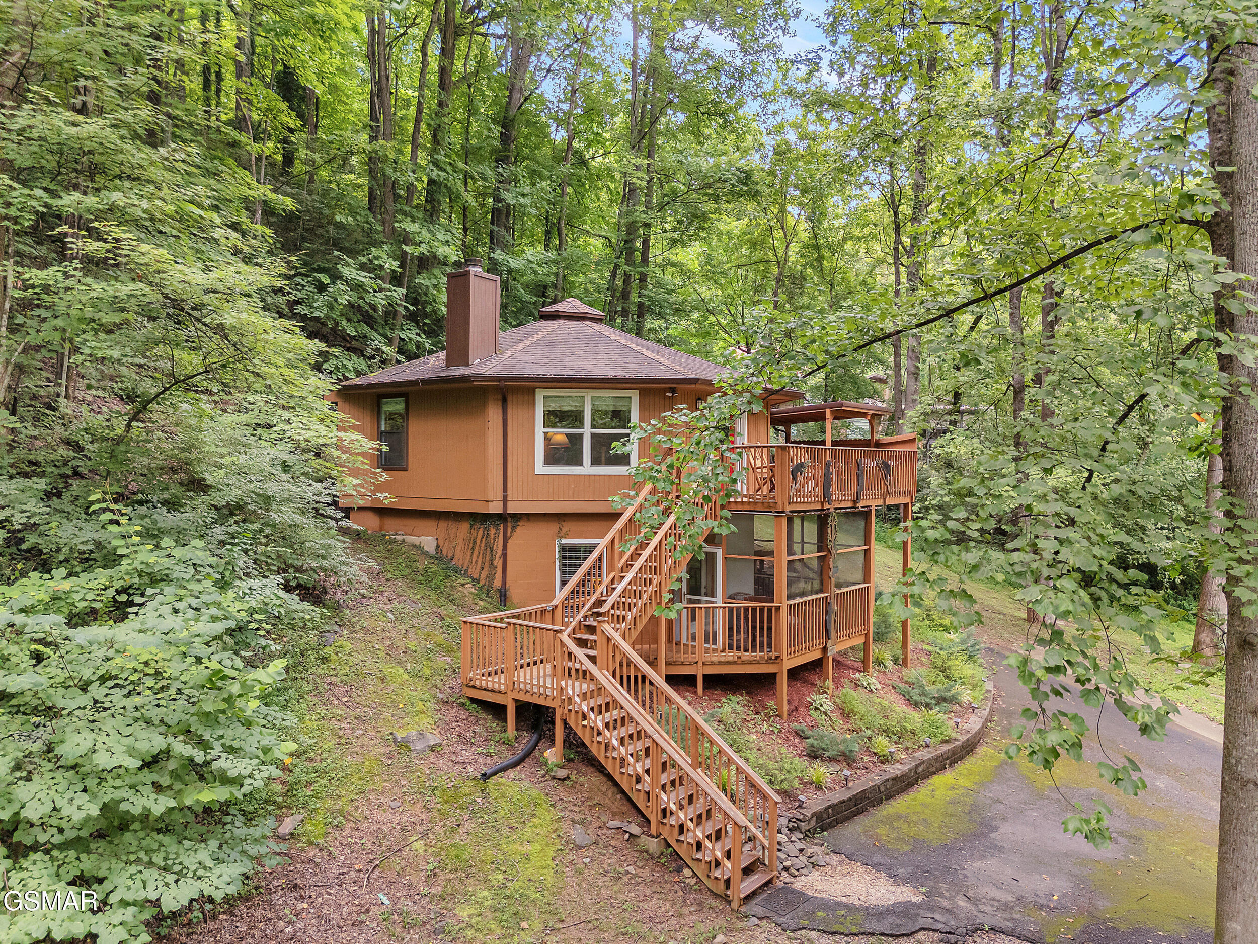 Property Photo: 1157 Villa Lane TN 37738