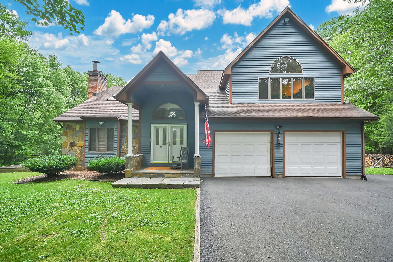 Property Photo: 10 Silver Brook Lane CT 06060