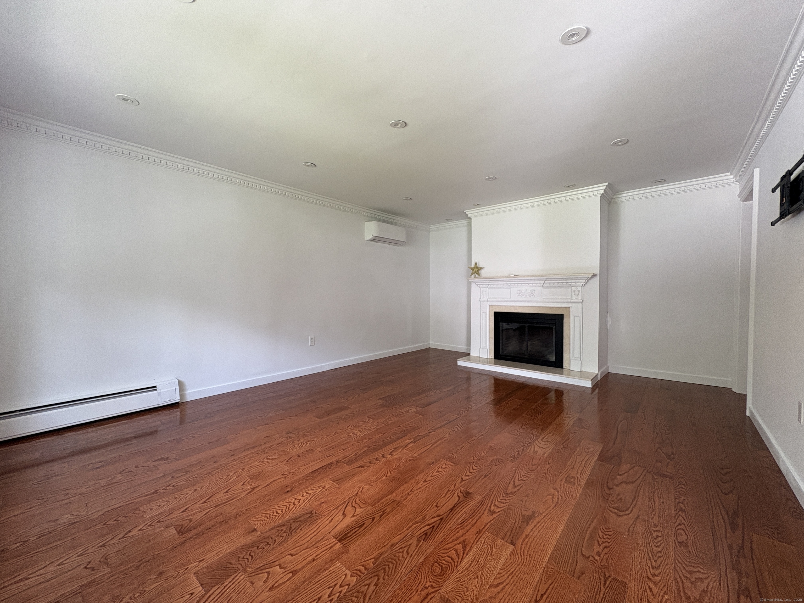 Property Photo:  158 Jelliff Mill Road  CT 06840 