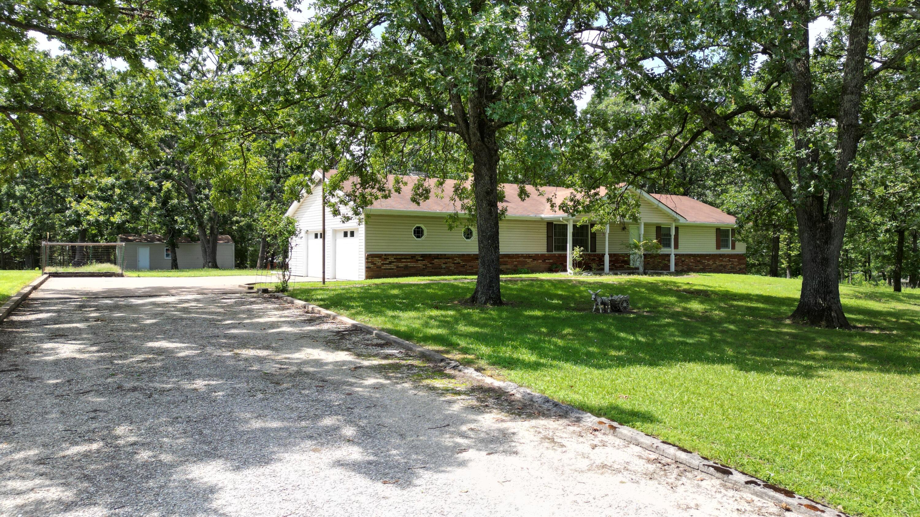 Property Photo: 24037 County Road 287 MO 65724