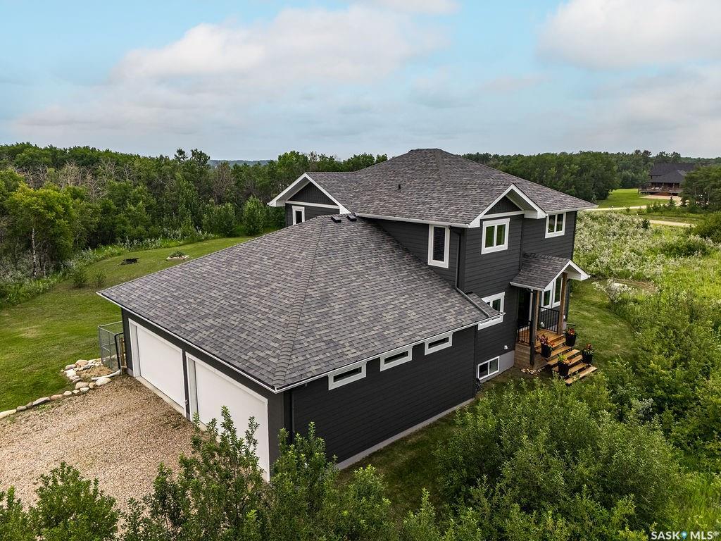 Property Photo: 6 Elkwood Road SK S7C 0C5