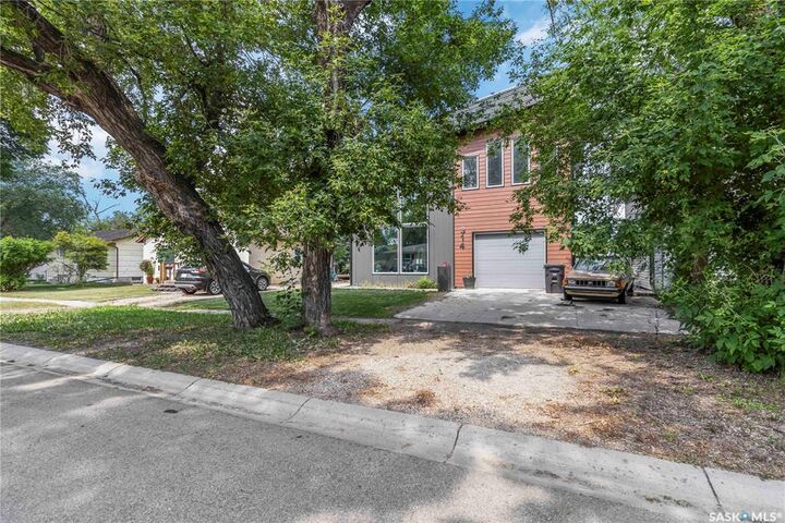 Property Photo: 314 Fifth Avenue E SK S0K 4T0