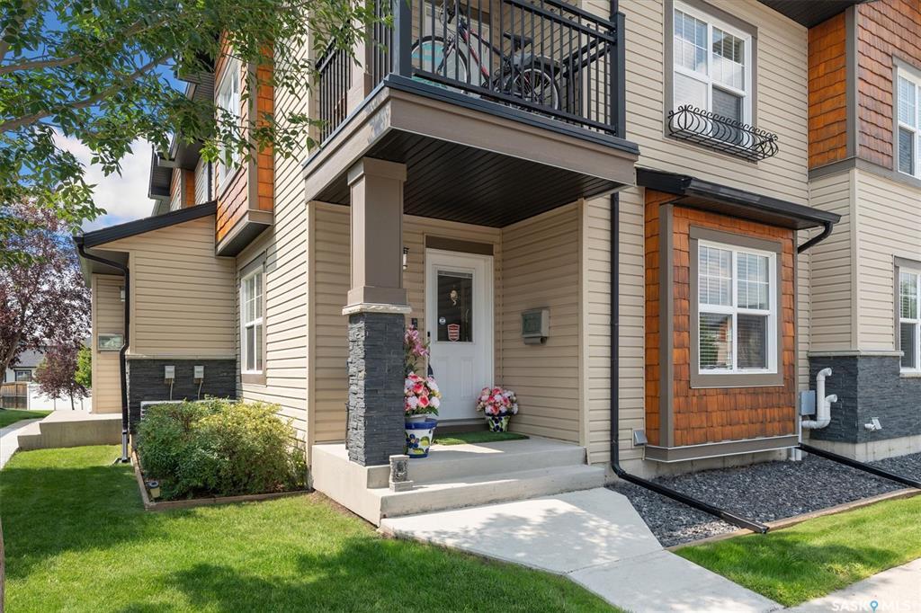 Property Photo: 1015 Patrick Crescent 203 SK S7W 0M1