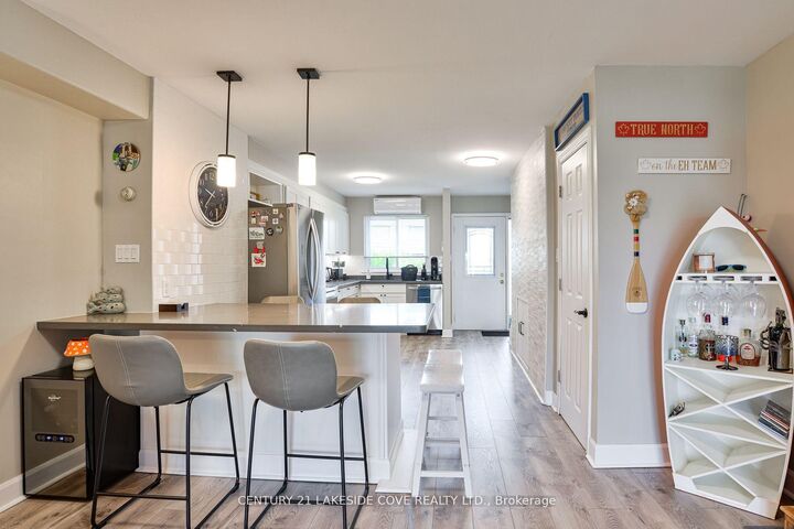 Property Photo:  1 Paradise Boulevard Unit 14  ON L0K 1B0 