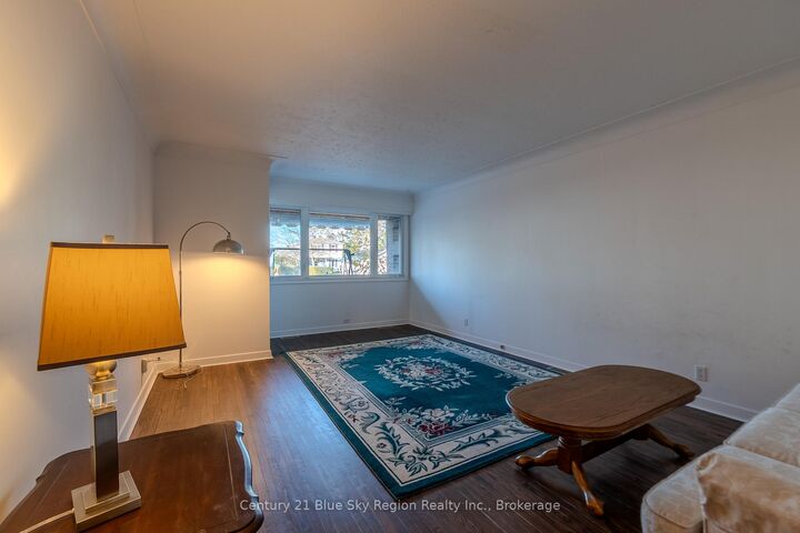 Property Photo:  994 Premier Road  ON P1A 2H8