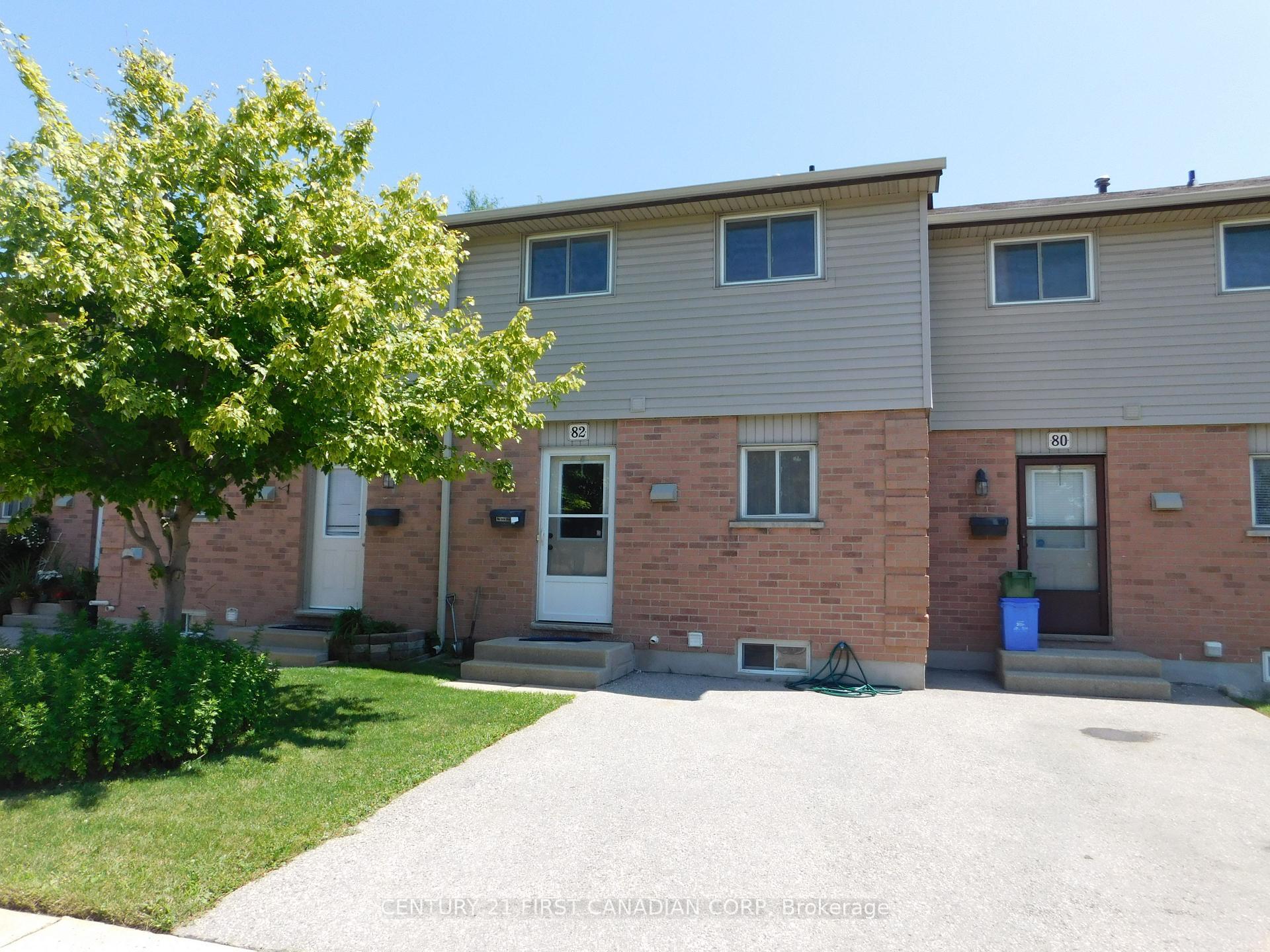 Property Photo: 114 Pauline Crescent 82 ON N6E 2X6
