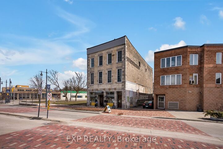 Property Photo:  393 Front Street 1  ON K8N 2Z9 