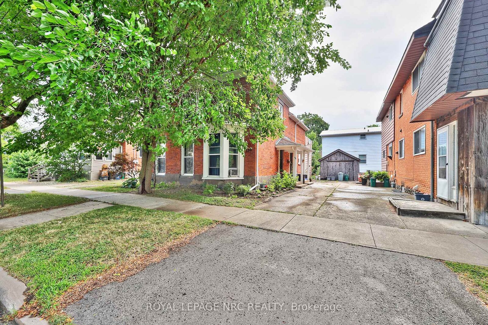 Property Photo:  158 Lake Street  ON L2R 5Y7 