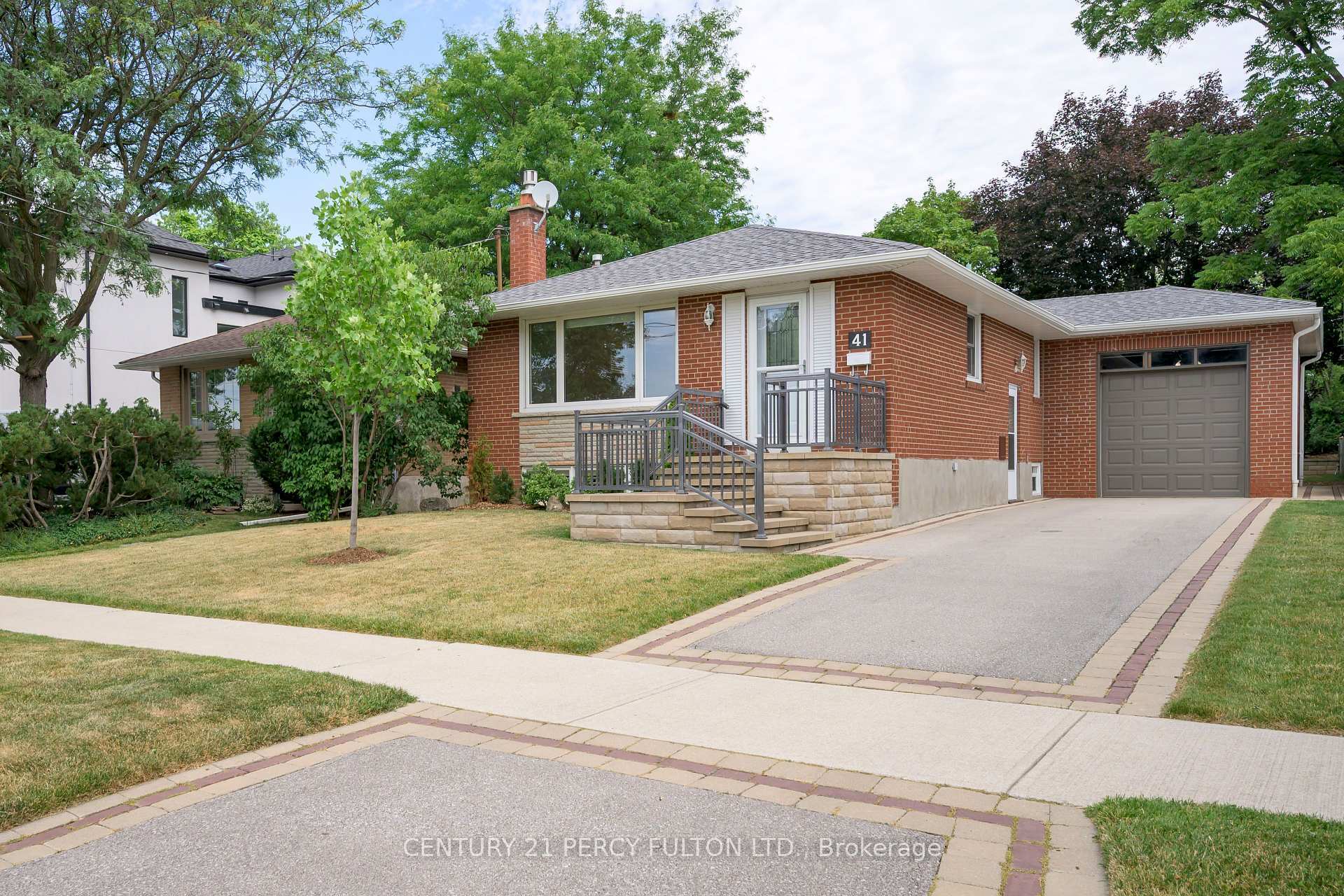 Property Photo:  41 Archerhill Drive  ON M9B 5P2 