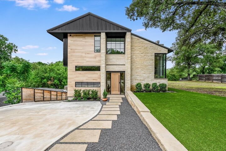 2615 Pembrook Trail  Austin TX 78731 photo