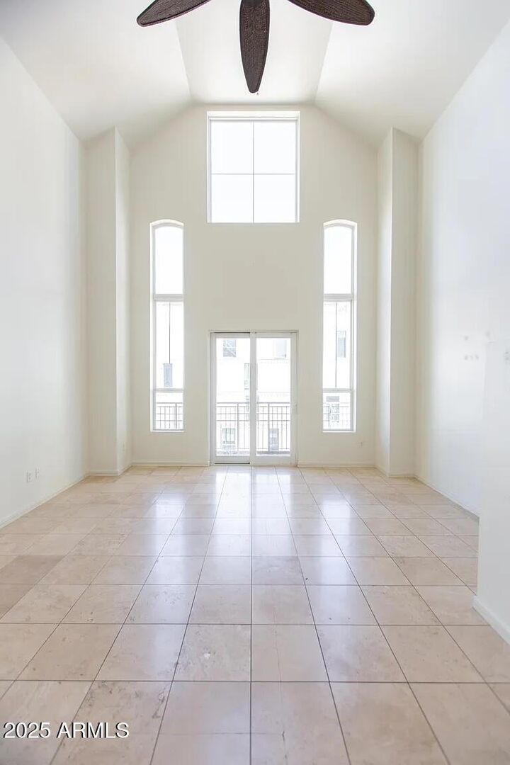 215 E McKinley Street 408  Phoenix AZ 85004 photo