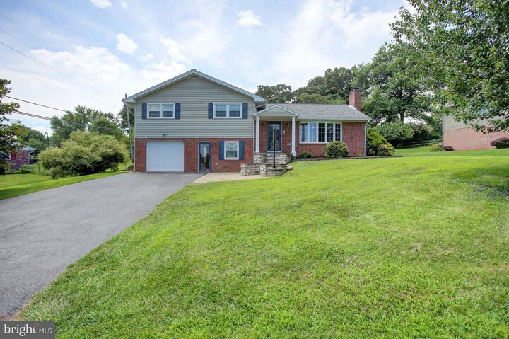 300 Farmington Road  Chambersburg PA 17202 photo