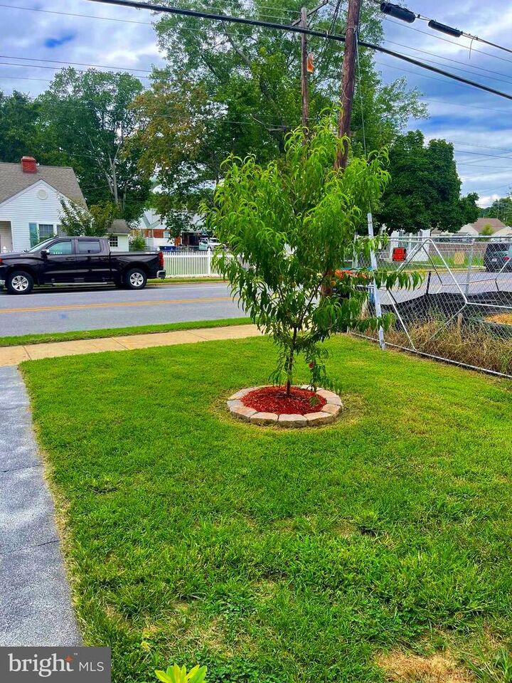 Property Photo:  22798 Lawrence Avenue  MD 20650 