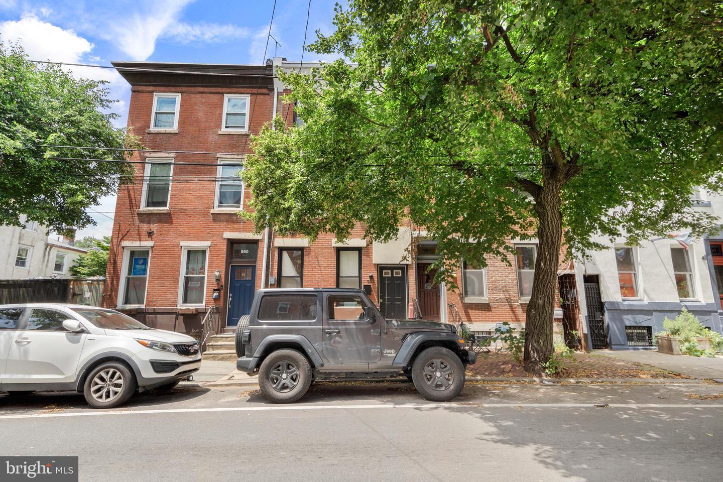 Property Photo: 952 N 5th Street PA 19123