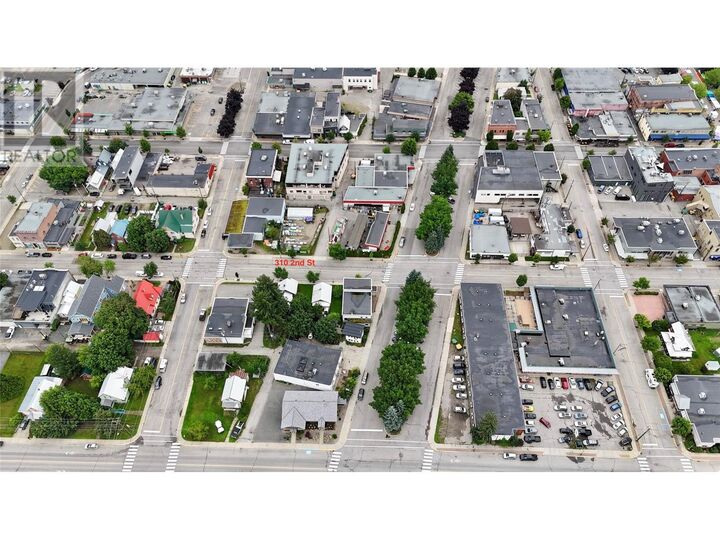 Photo de la propriété: 310 2nd Street West BC V0E 2S0