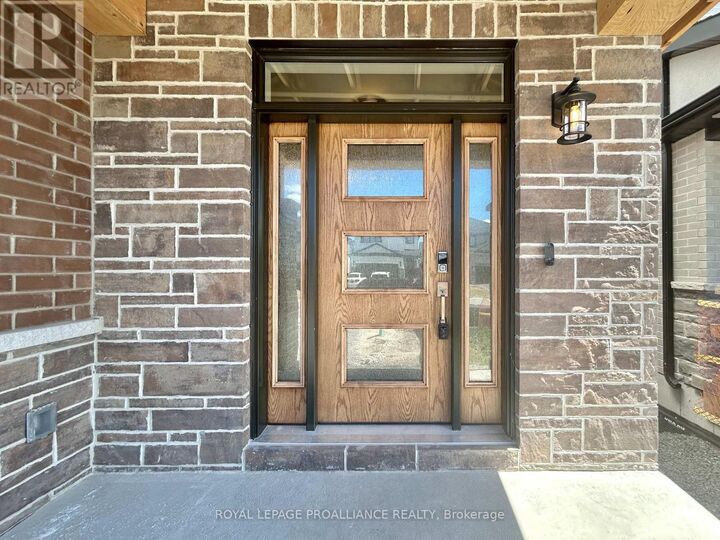 Property Photo:  14 Peace River Street  ON K8N 0V6 
